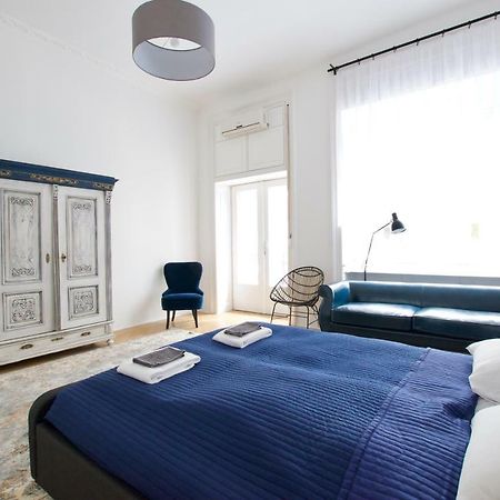Luxury Apartment By Hi5 - Oktober 6 Street Budapest Luaran gambar